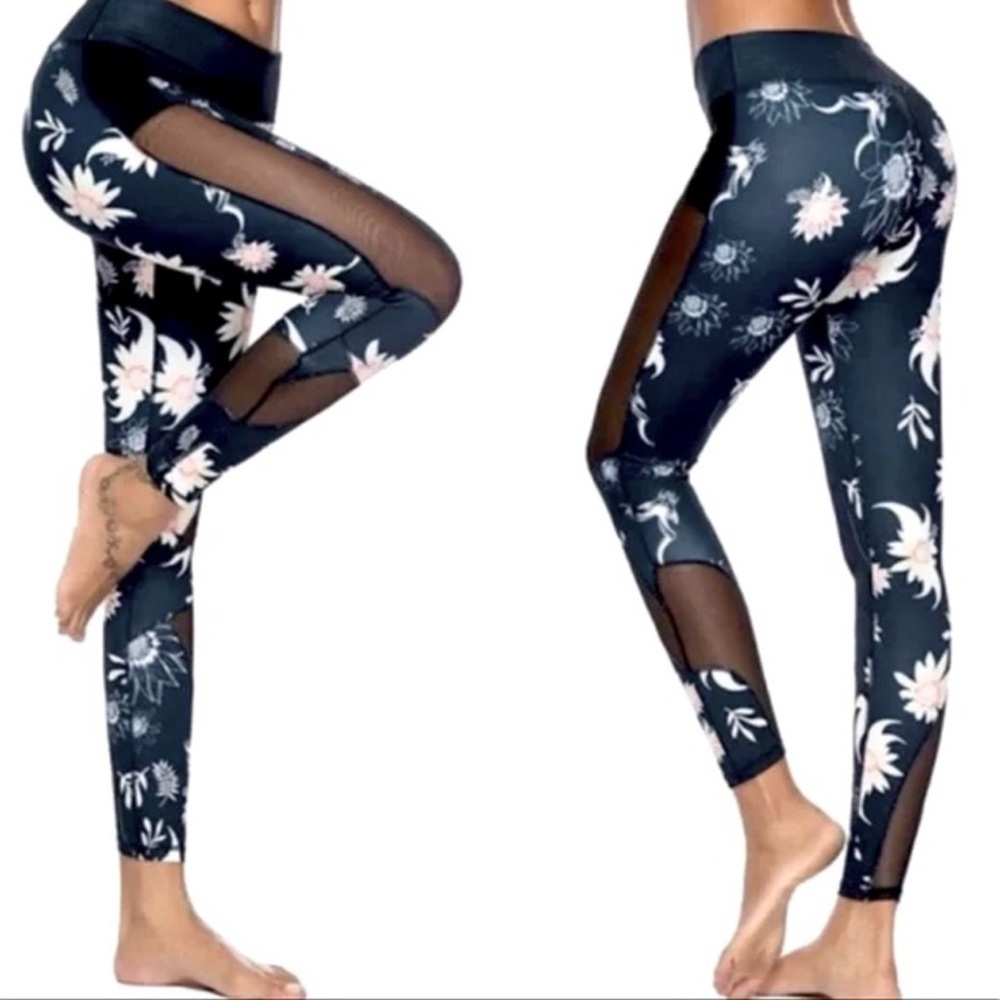 Mint Lilac Gray Floral‎ Antelope Print Mesh Details Leggings Sz Small Athletic